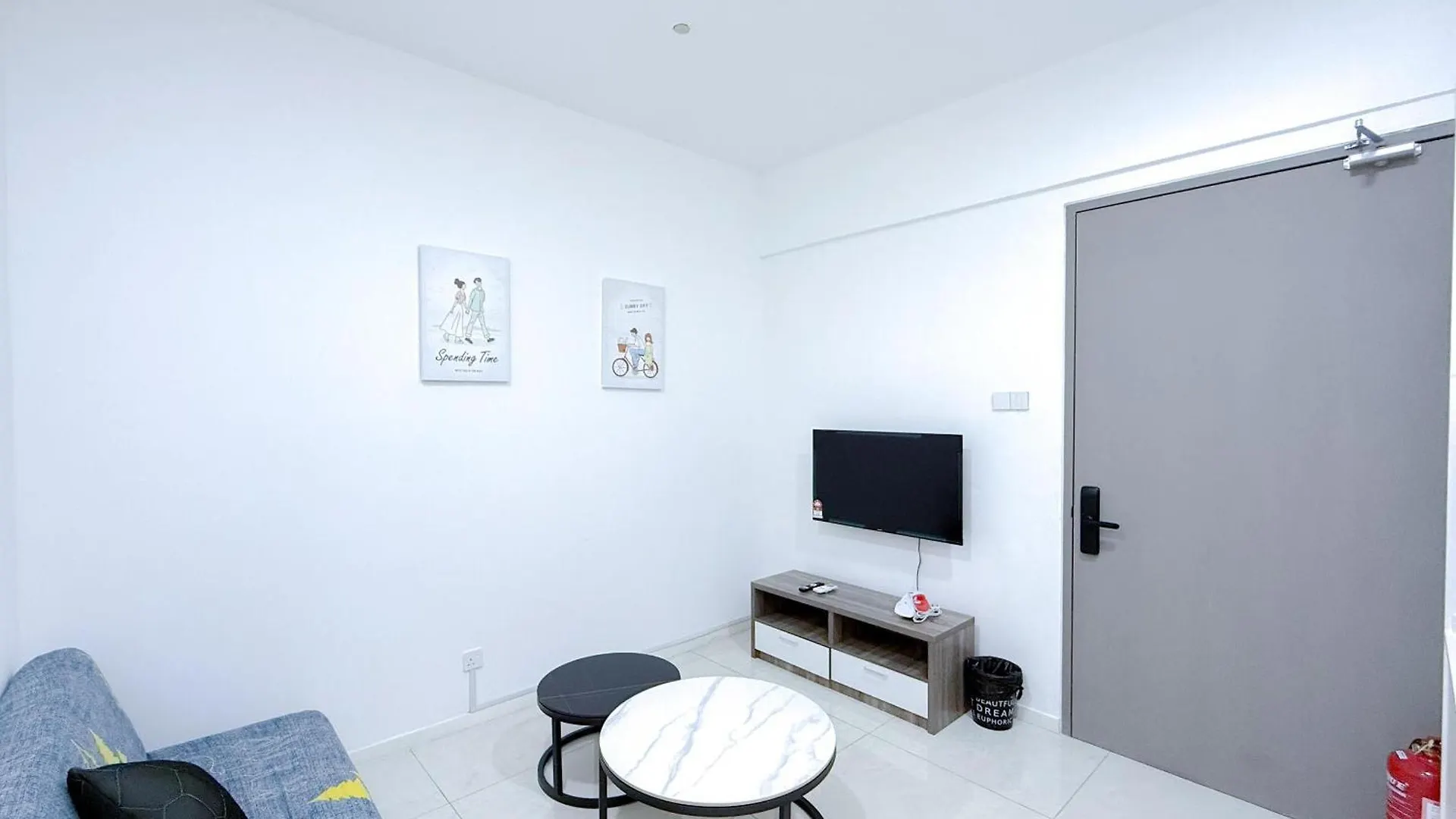 아파트 Baysuites Kk City Homestay 코타키나발루